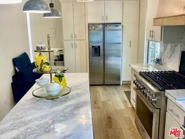 11323 Mississippi Avenue, Los Angeles, CA 90025