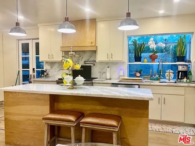 11323 Mississippi Avenue, Los Angeles, CA 90025