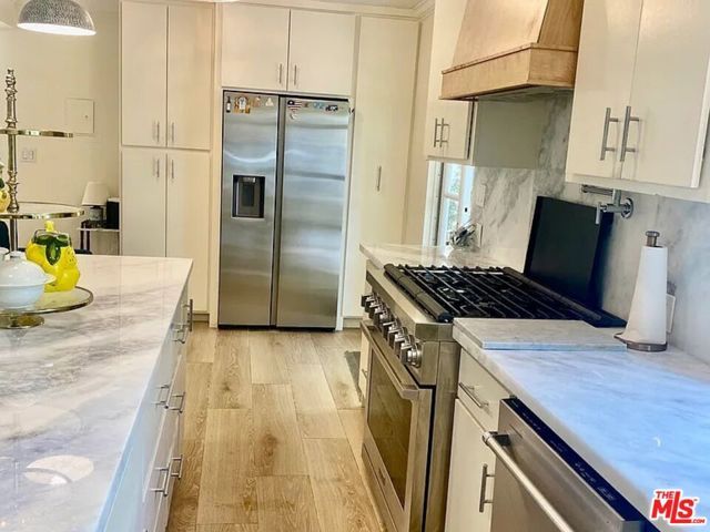 11323 Mississippi Avenue, Los Angeles, CA 90025