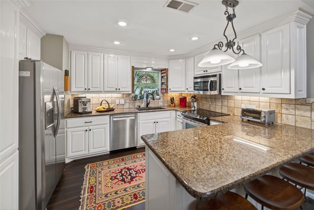 100 King Lance Court, Scroggins, TX 75480