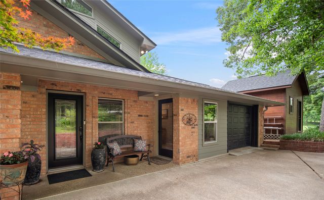 100 King Lance Court, Scroggins, TX 75480