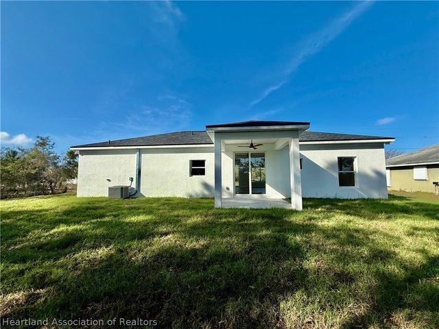 1408 Washington Boulevard NE, Lake Placid, FL 33852
