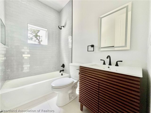 1408 Washington Boulevard NE, Lake Placid, FL 33852