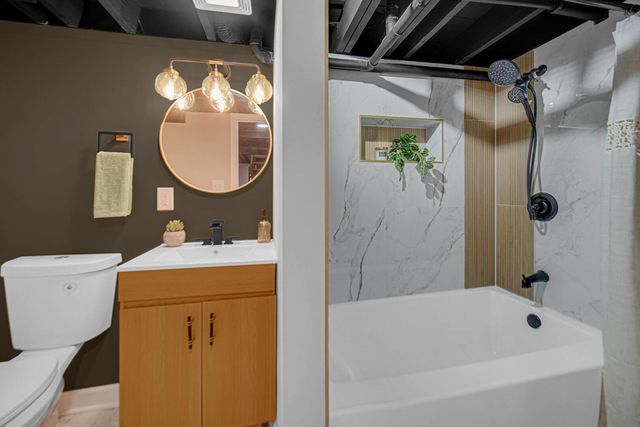 7120 Montana Avenue, Hammond, IN 46323