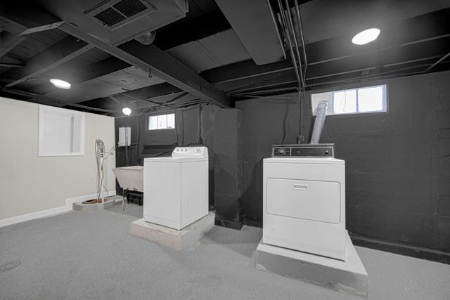 7120 Montana Avenue, Hammond, IN 46323