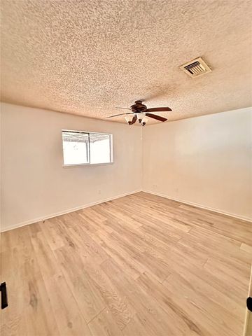 2215 Gontier Drive, Bay City, TX 77414