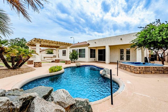 1858 E Coconino Drive, Chandler, AZ 85249