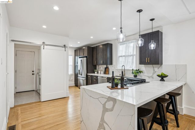 3435 Dimond Ave, Oakland, CA 94602