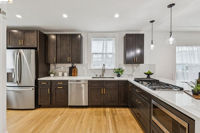 3435 Dimond Ave, Oakland, CA 94602