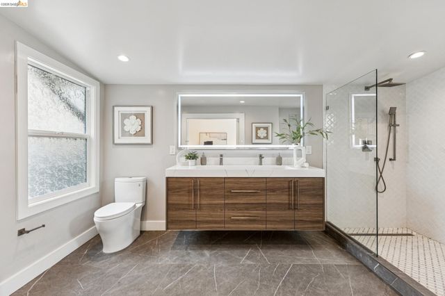 3435 Dimond Ave, Oakland, CA 94602
