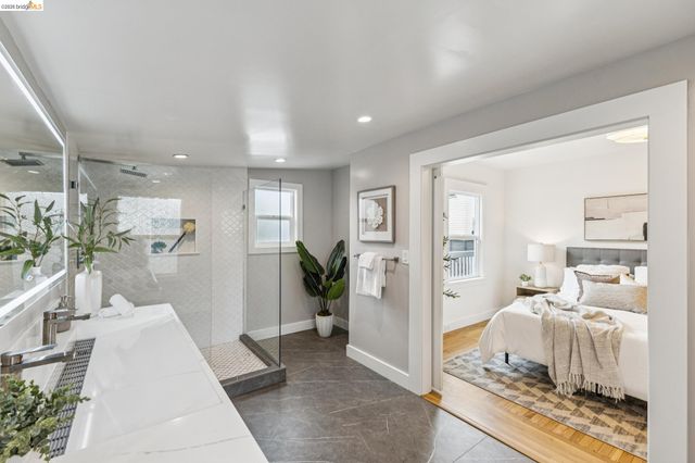 3435 Dimond Ave, Oakland, CA 94602