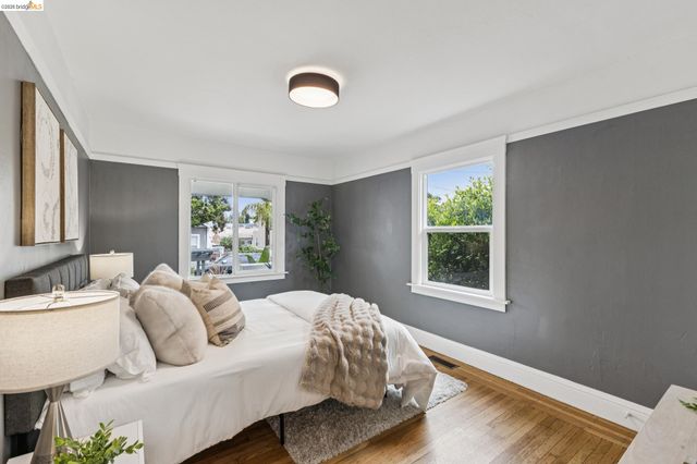 3435 Dimond Ave, Oakland, CA 94602