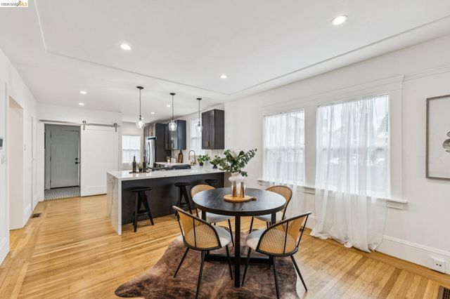 3435 Dimond Ave, Oakland, CA 94602