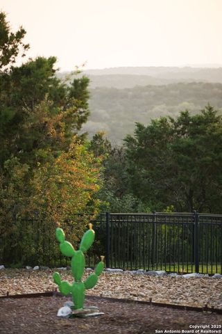 17003 Chianti Rdg, San Antonio, TX 78255