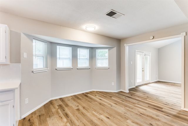 1601 Winderemere Drive, Arlington, TX 76014