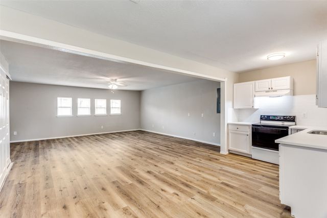 1601 Winderemere Drive, Arlington, TX 76014