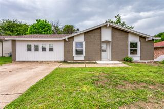 1601 Winderemere Drive, Arlington, TX 76014