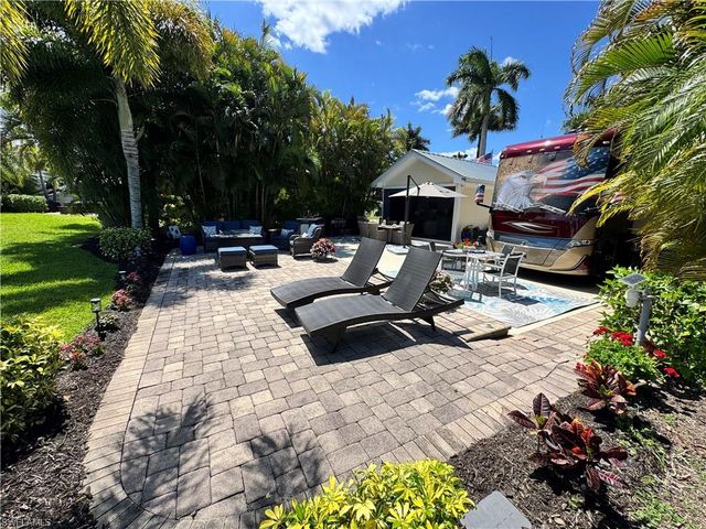 Lot 253 3014 E Riverbend Resort BLVD, Labelle, FL 33935