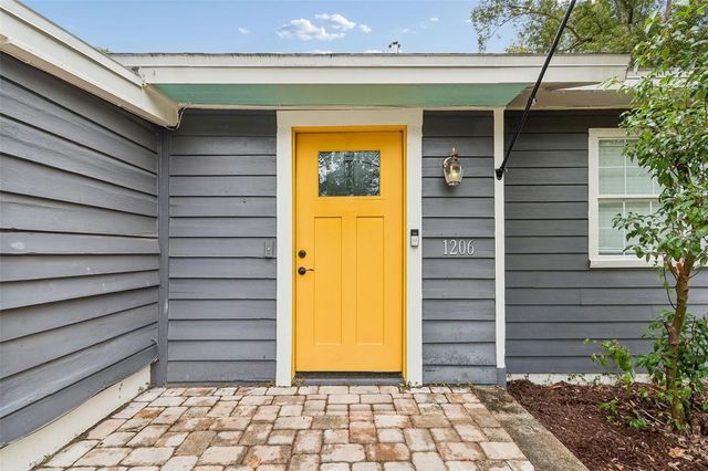 1206 E CRENSHAW STREET, Tampa, FL 33604