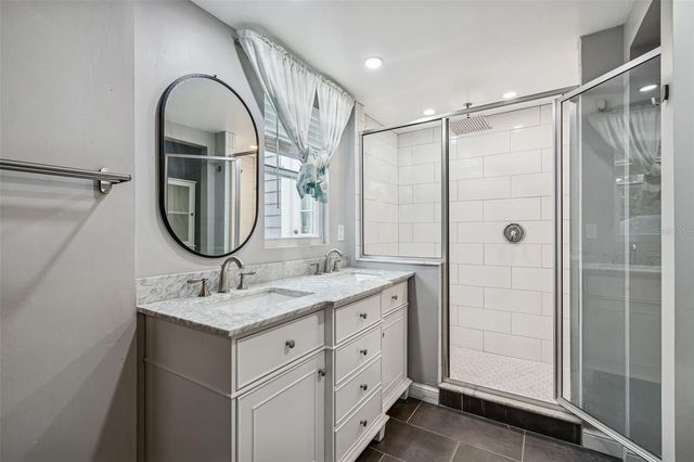 1206 E CRENSHAW STREET, Tampa, FL 33604