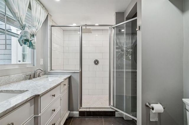 1206 E CRENSHAW STREET, Tampa, FL 33604