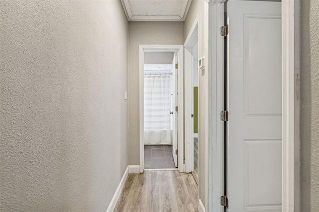 1206 E CRENSHAW STREET, Tampa, FL 33604