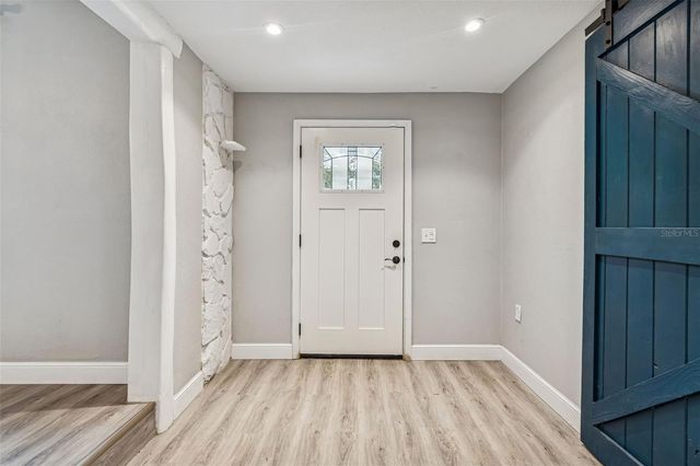 1206 E CRENSHAW STREET, Tampa, FL 33604