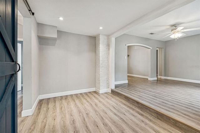 1206 E CRENSHAW STREET, Tampa, FL 33604