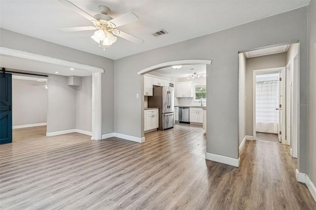 1206 E CRENSHAW STREET, Tampa, FL 33604