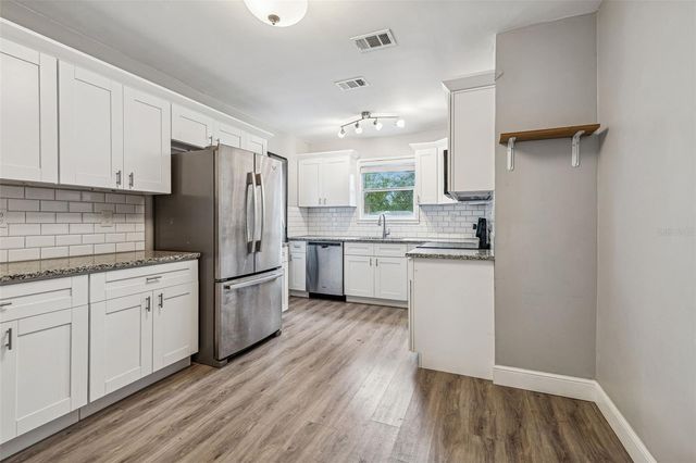 1206 E CRENSHAW STREET, Tampa, FL 33604