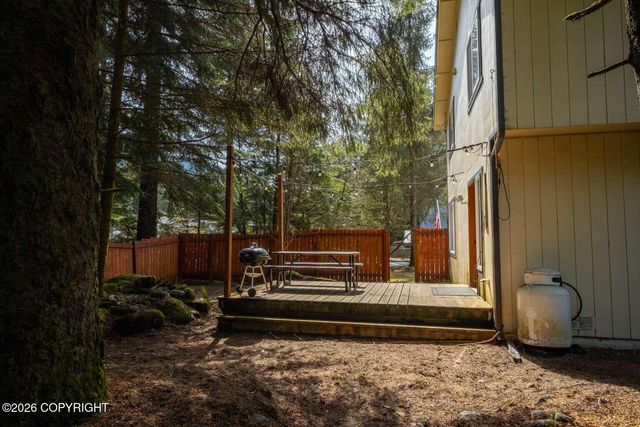8097 Threadneedle Street, Juneau, AK 99801