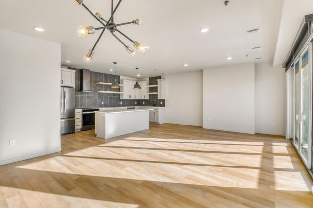 300 Main Avenue 504, Fargo, ND 58103