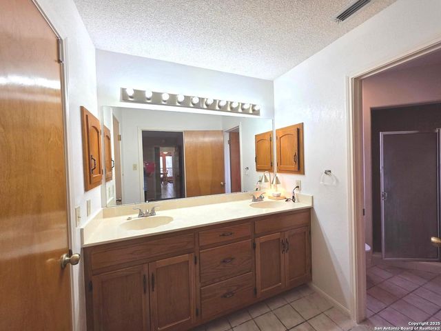 340 Joy Dr., San Antonio, TX 78223