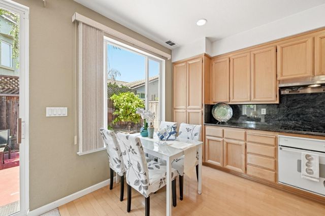 17 Miranda Court, Alameda, CA 94502