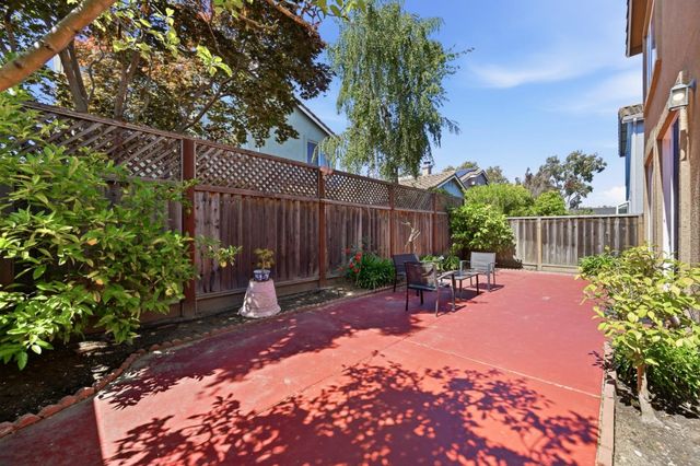 17 Miranda Court, Alameda, CA 94502