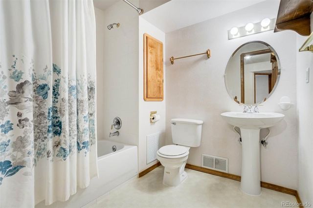 2525 County Line Road, Monument, CO 80132