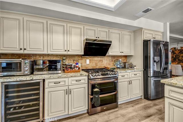 2342 N Mills, Claremont, CA 91711