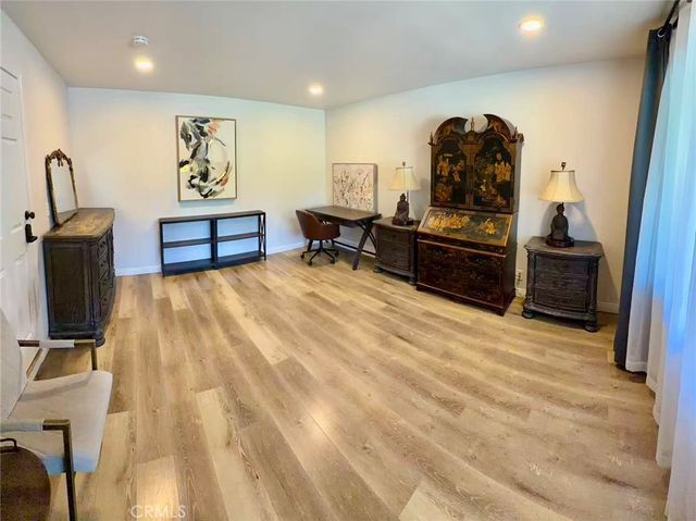 2342 N Mills, Claremont, CA 91711