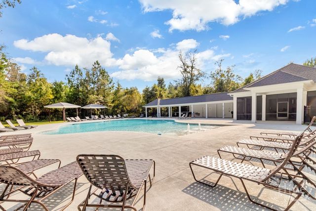 35 Little Stream Court, Richmond Hill, GA 31324