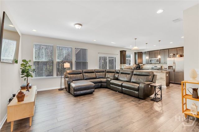 35 Little Stream Court, Richmond Hill, GA 31324