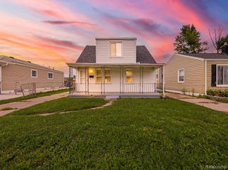 53 E Hudson Avenue, Madison Heights, MI 48071