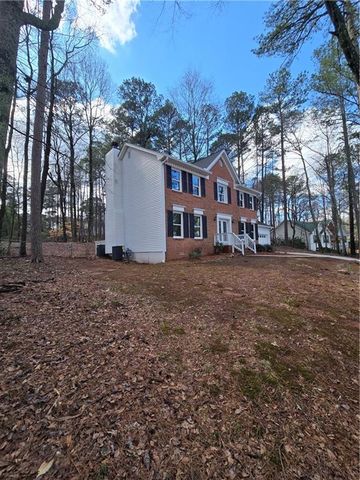 535 Woodrow Drive, Lawrenceville, GA 30043
