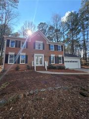 535 Woodrow Drive, Lawrenceville, GA 30043