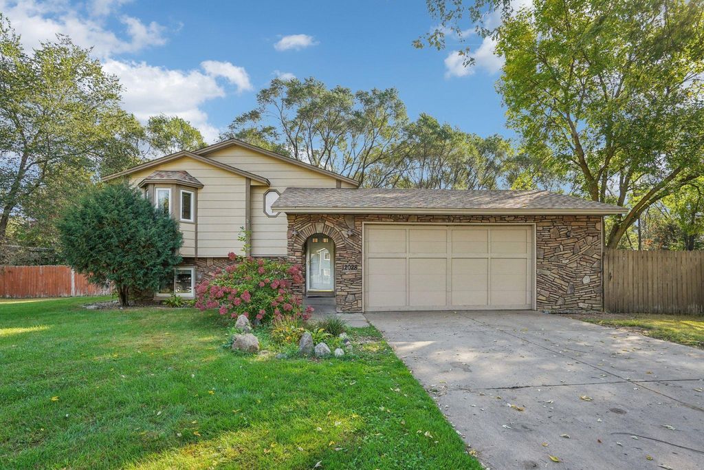 12028 Kentucky Avenue N, Champlin, MN 55316