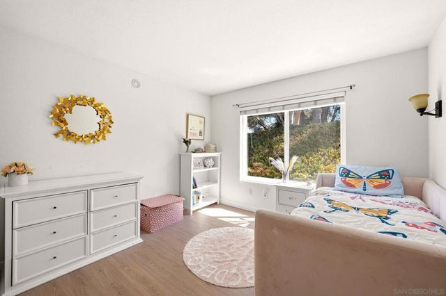 8981 Circle R View, Escondido, CA 92026