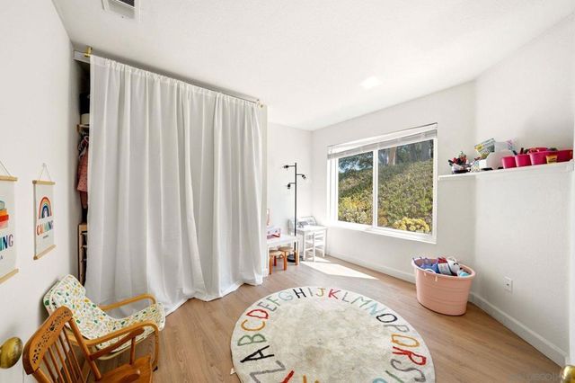 8981 Circle R View, Escondido, CA 92026