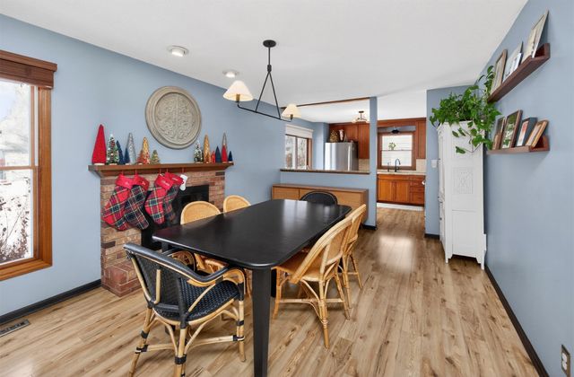 4112 75th Street, Urbandale, IA 50322