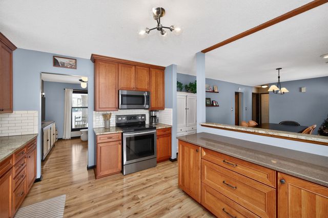 4112 75th Street, Urbandale, IA 50322