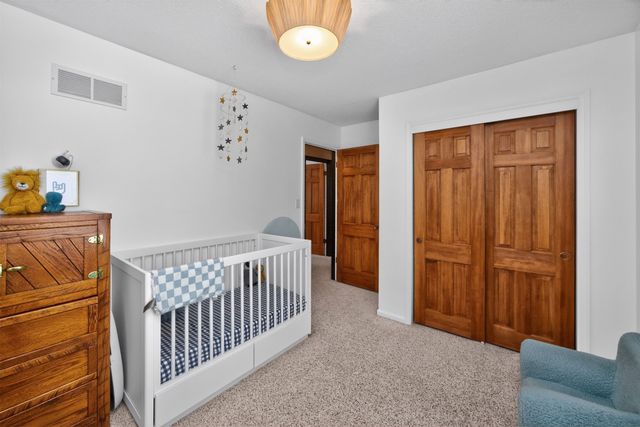 4112 75th Street, Urbandale, IA 50322