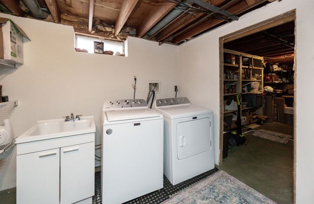 4112 75th Street, Urbandale, IA 50322